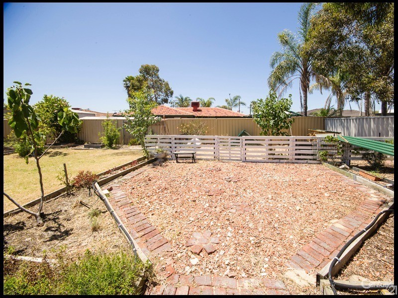 14 Jacana Place, Gosnells WA 6110