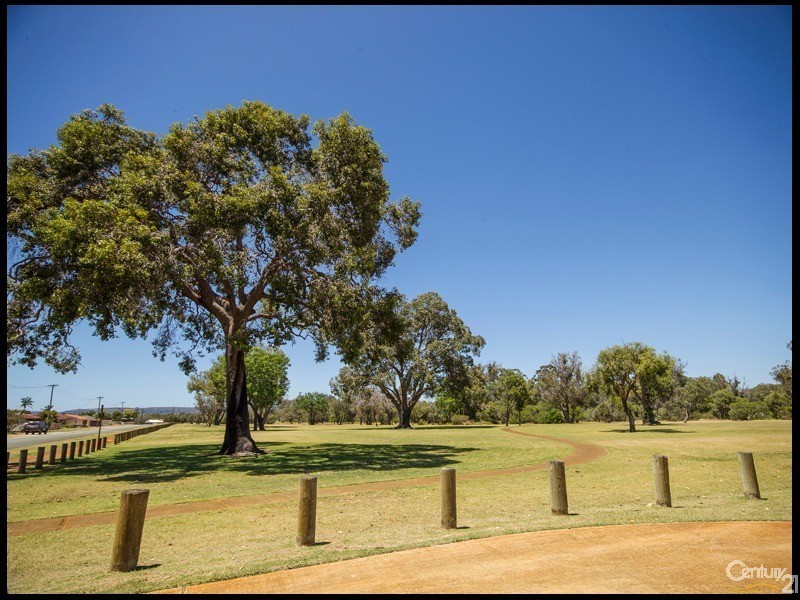 14 Jacana Place, Gosnells WA 6110