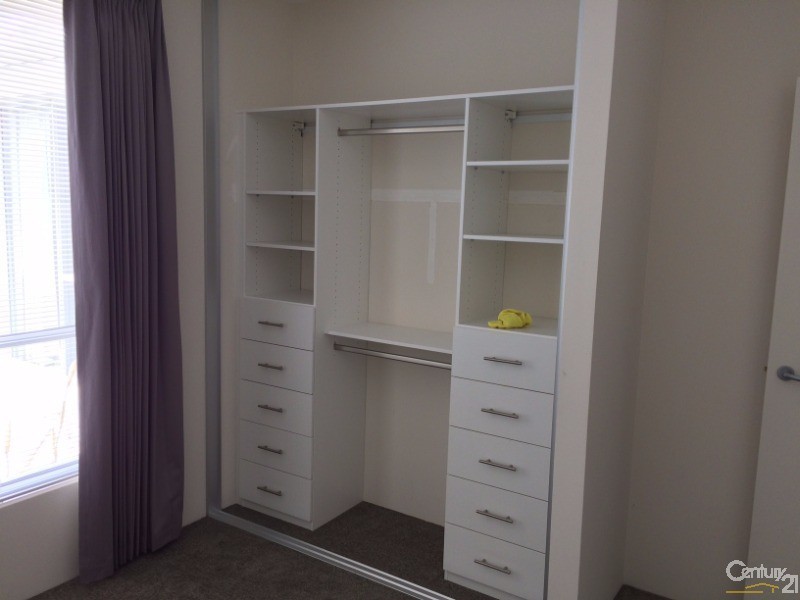 77 Lyon Road, Atwell WA 6164