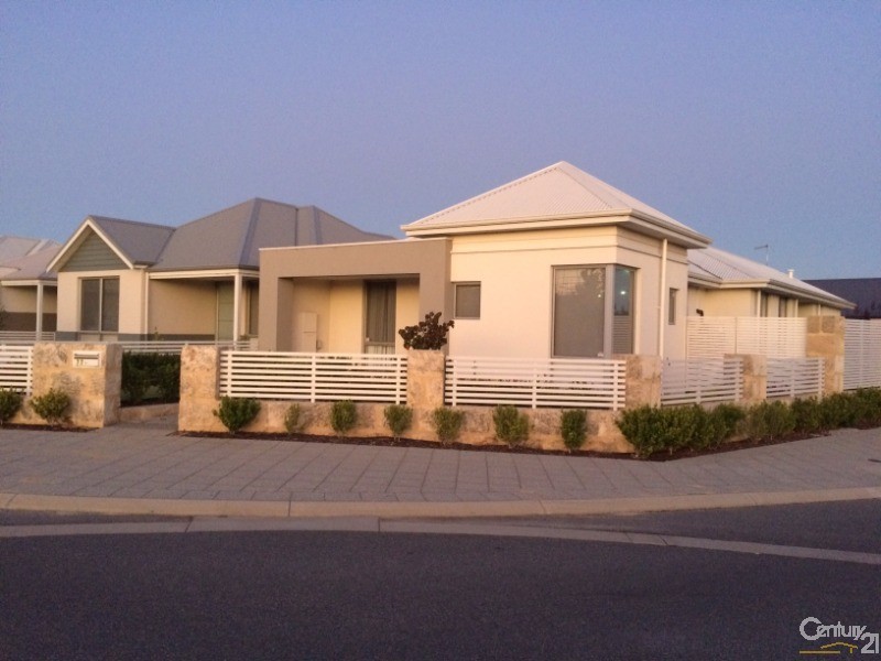 77 Lyon Road, Atwell WA 6164