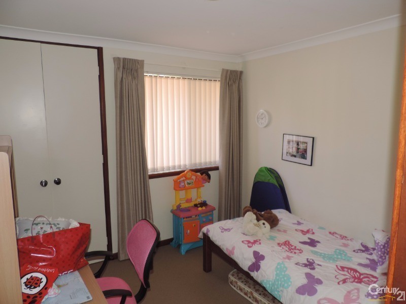 16 Hatfield Way, Booragoon WA 6154