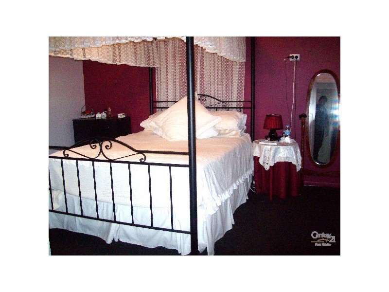 31 Raymond Street, Collie WA 6225