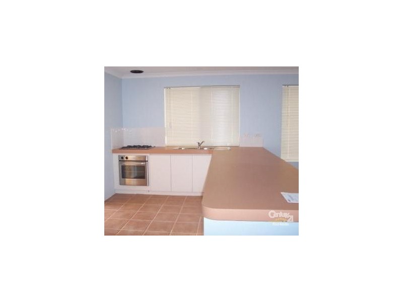13 Wornt St, Dalyellup WA 6230