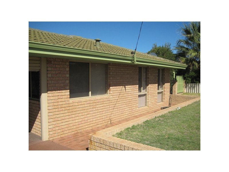 13 Cranbrook Way, Usher WA 6230