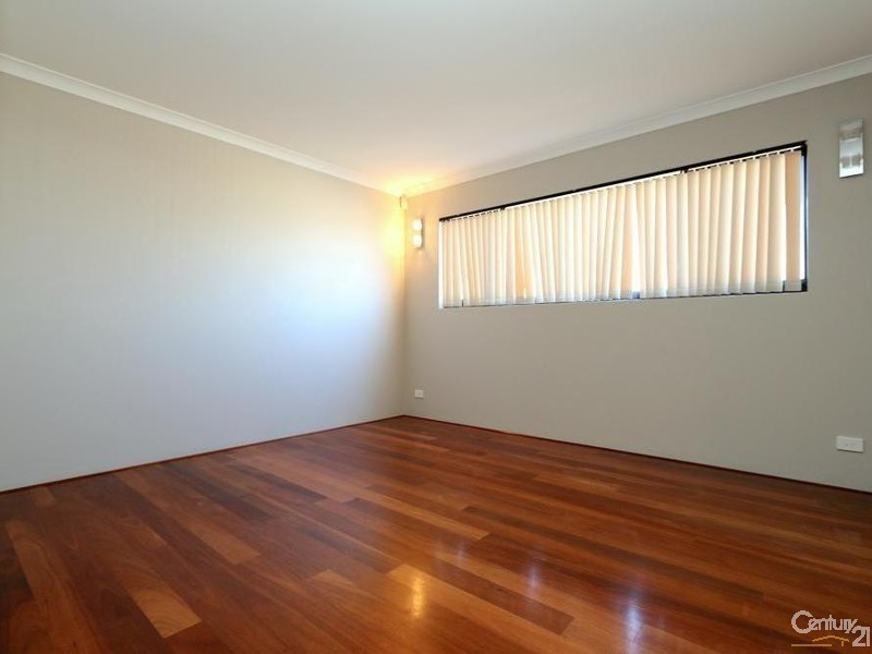 6 Lapwing Road, Dalyellup WA 6230