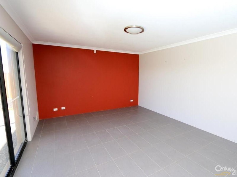 6 Lapwing Road, Dalyellup WA 6230