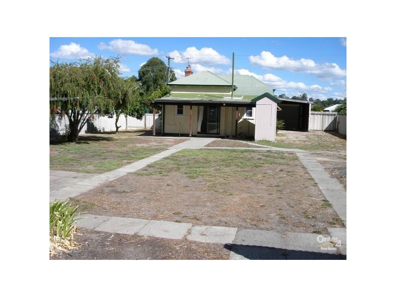 28 Hutton Street, Collie WA 6225