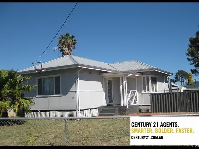 25 Yorla Road, Carey Park WA 6230