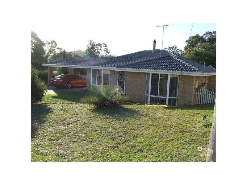 8 Lockwood Crescent, Withers WA 6230