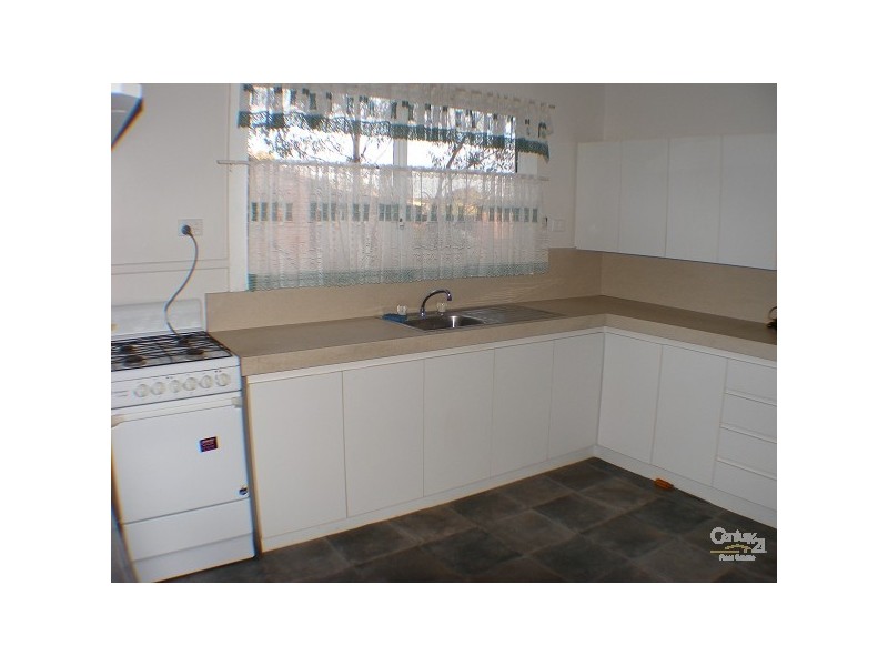 21 Deakin Street, Collie WA 6225