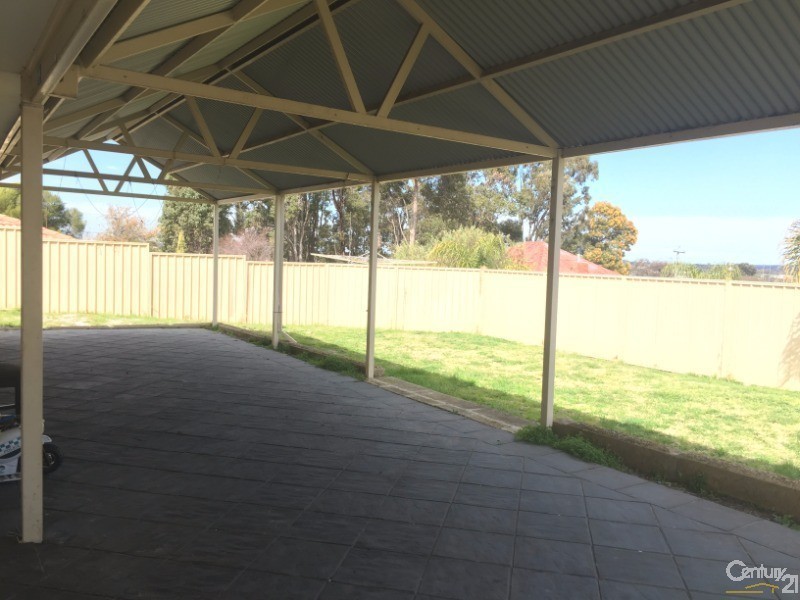 4 Coverley Drive, Collie WA 6225