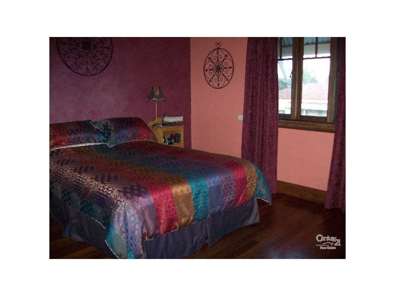 9 Bucktin St, Collie WA 6225