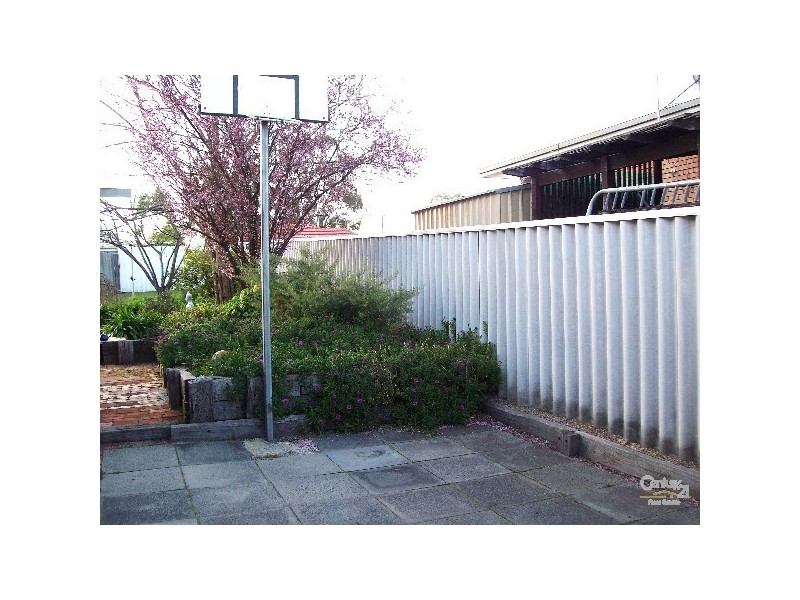 9 Bucktin St, Collie WA 6225