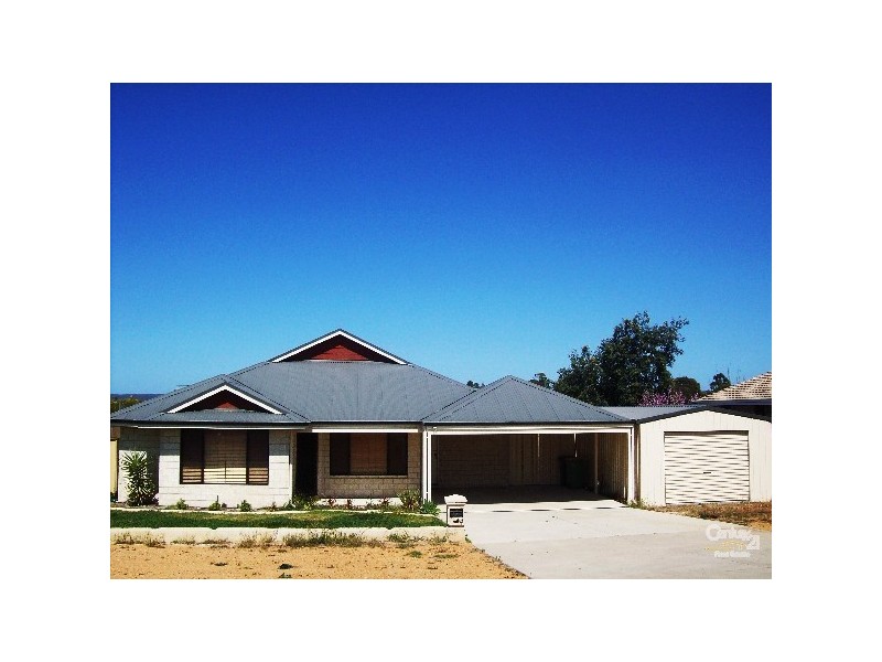 4 Coverley Drive, Collie WA 6225