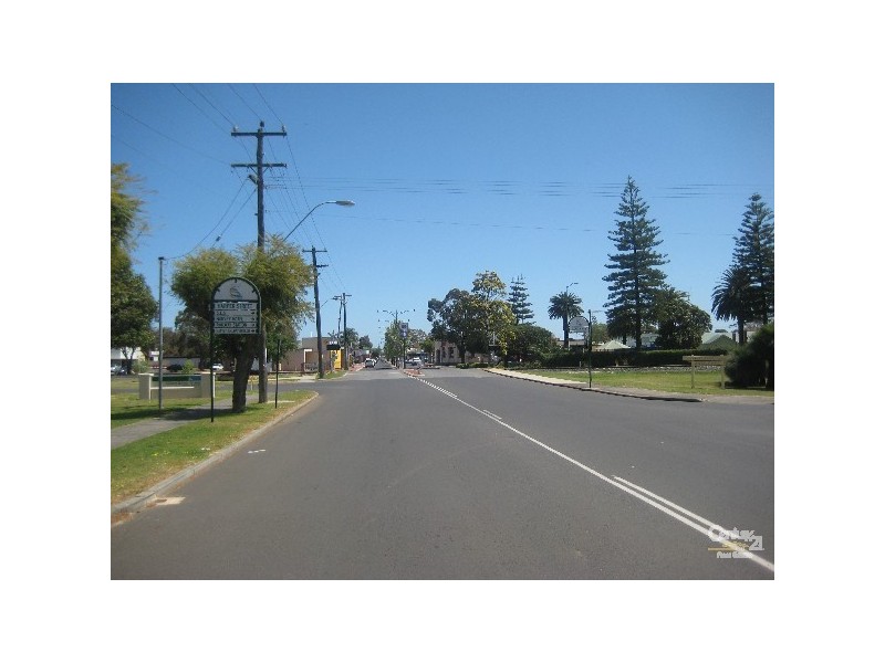 6 Newell Street, Harvey WA 6220