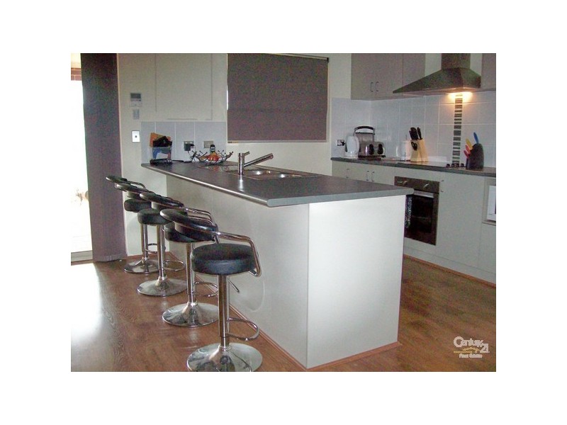 102 Swanstone Street, Collie WA 6225