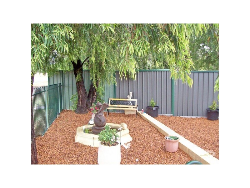 102 Swanstone Street, Collie WA 6225