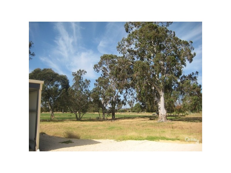 21 Government Road, Harvey WA 6220