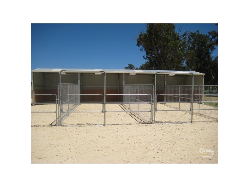 21 Government Road, Harvey WA 6220