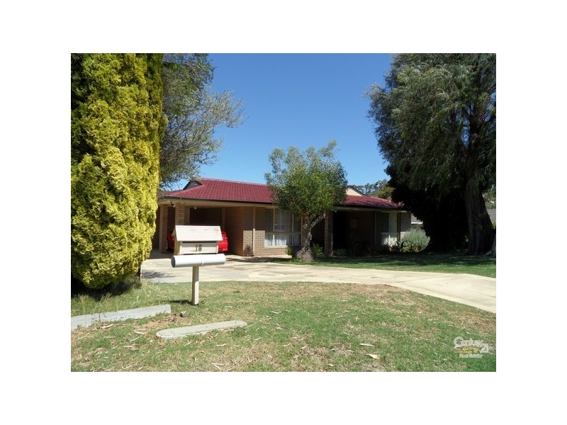 16 Murray Drive, Withers WA 6230