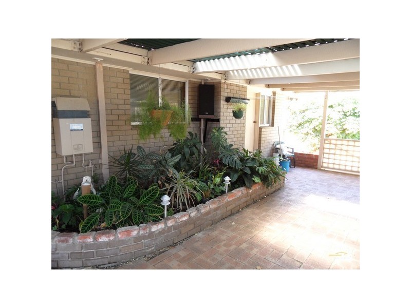 16 Murray Drive, Withers WA 6230