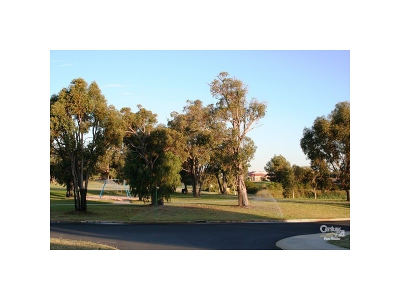 2 Fairhill Road, Australind WA 6233