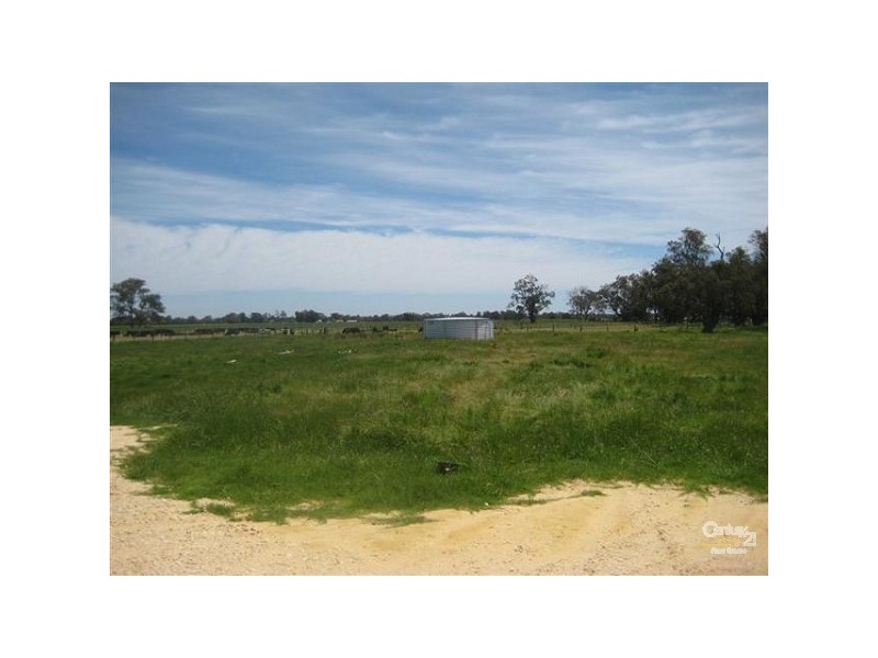 21 Government Road, Harvey WA 6220