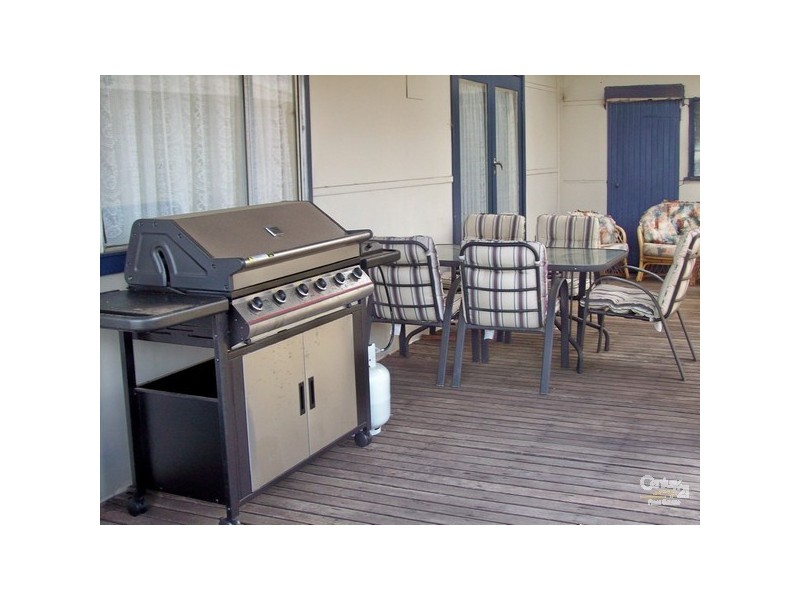 9 Hutton Street, Collie WA 6225