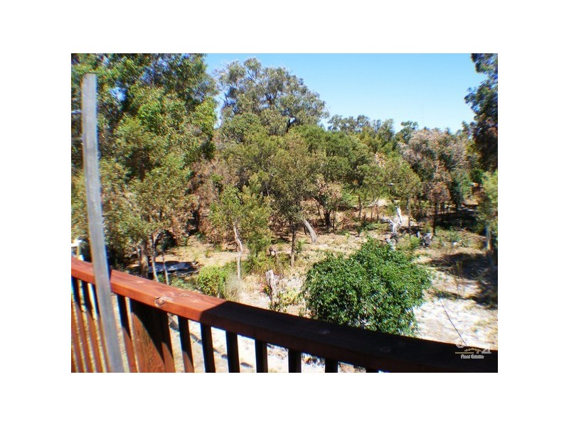 9 Wildflower Way, Leschenault WA 6233