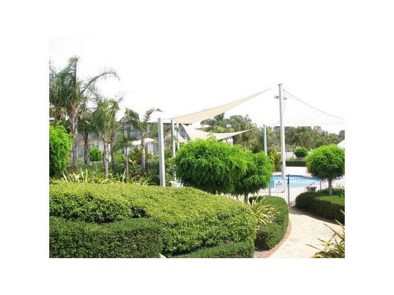 26/105 Old Coast Road, Pelican Point WA 6230
