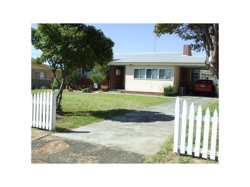 28 Wollaston Crescent, East Bunbury WA 6230