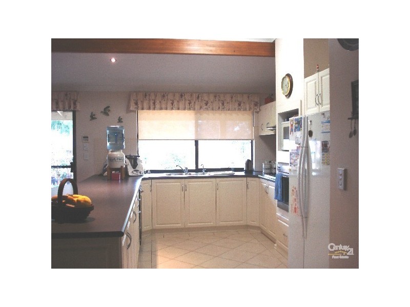 6 Wildflower Way, Leschenault WA 6233