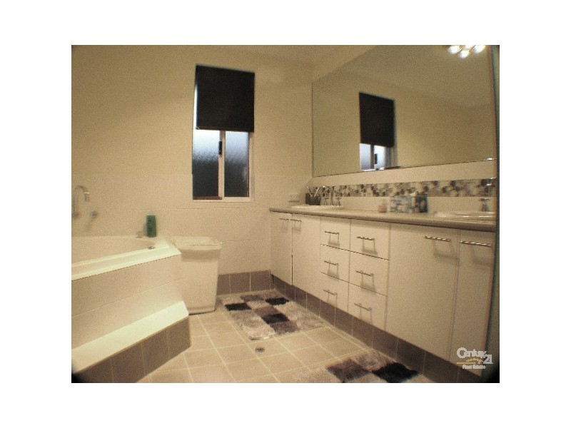 22 Leschenault Parade, Australind WA 6233