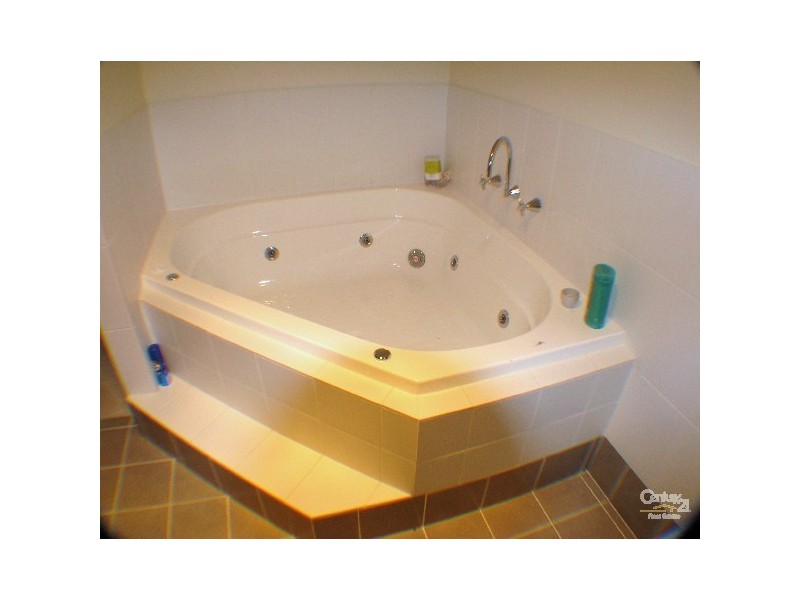 22 Leschenault Parade, Australind WA 6233