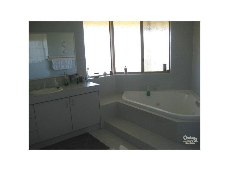 185 Ninth Street, Harvey WA 6220