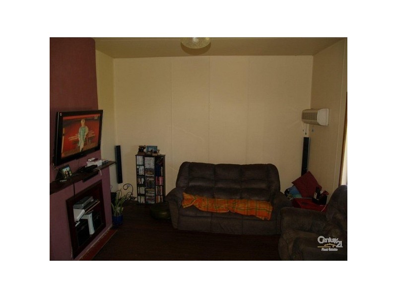 6 Third Street, Harvey WA 6220