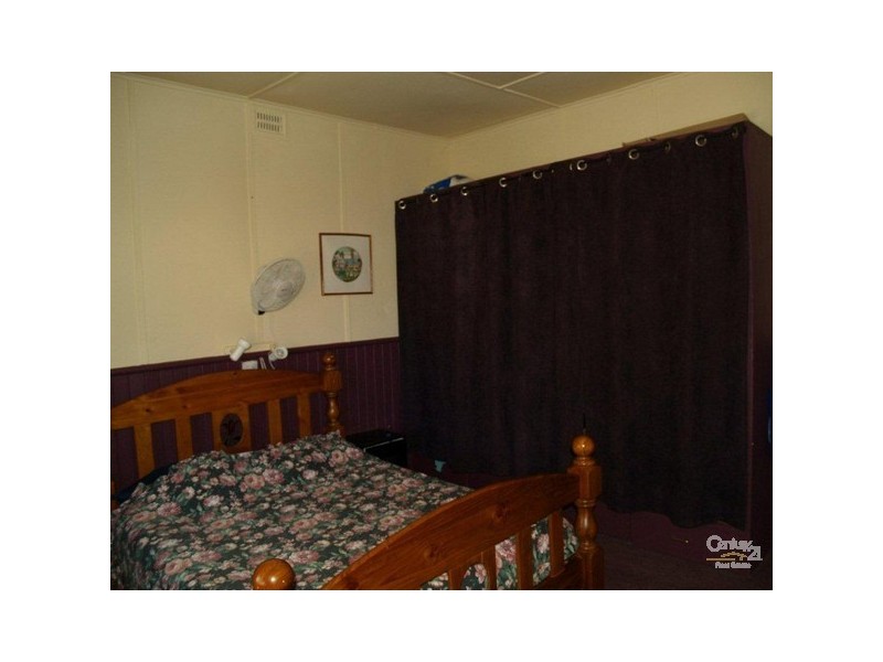 6 Third Street, Harvey WA 6220