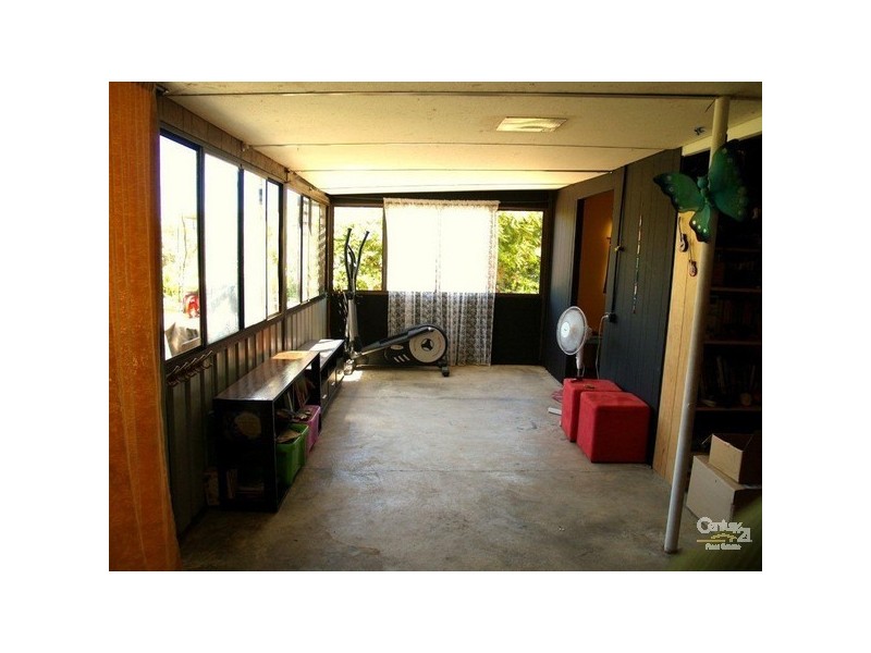 6 Third Street, Harvey WA 6220