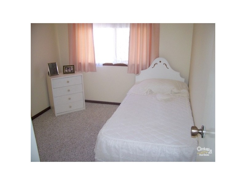 12 Whatman Way, Withers WA 6230