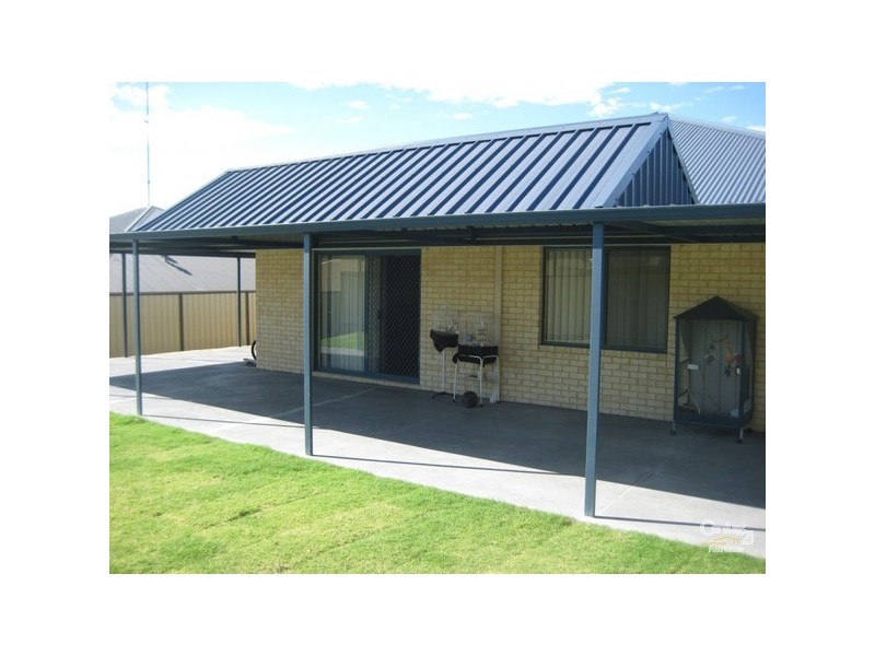 10 Triller Road, Harvey WA 6220