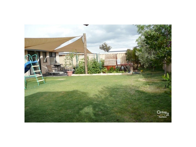 5 Hartog Road, Dalyellup WA 6230