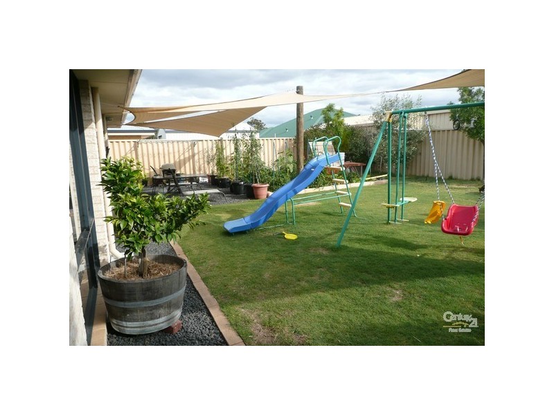 5 Hartog Road, Dalyellup WA 6230