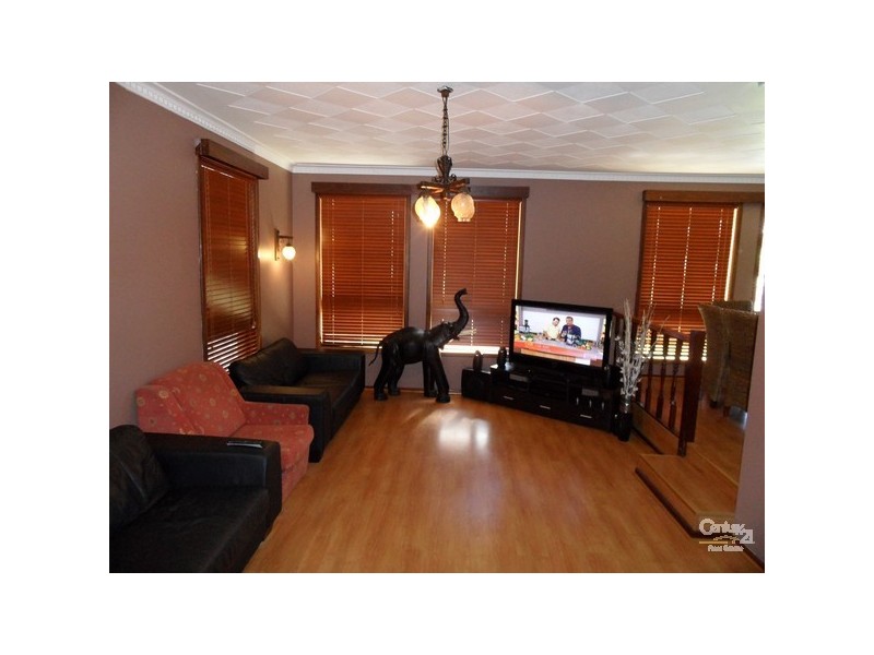 16 Wickham Way, Australind WA 6233