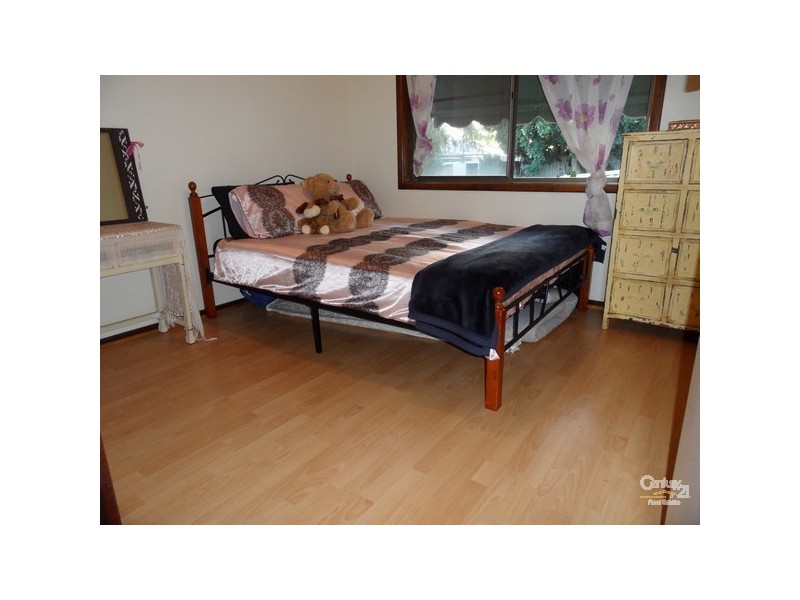 16 Wickham Way, Australind WA 6233