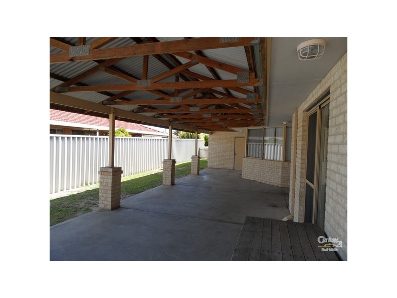 17 Harland Street, Carey Park WA 6230