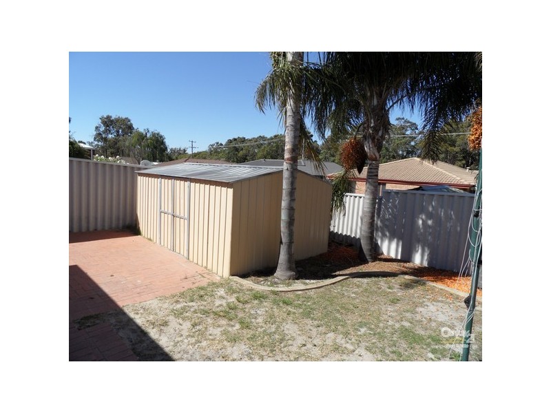 17 Harland Street, Carey Park WA 6230