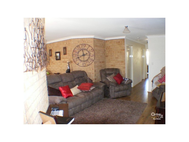17a Sunburst Grove, Collie WA 6225