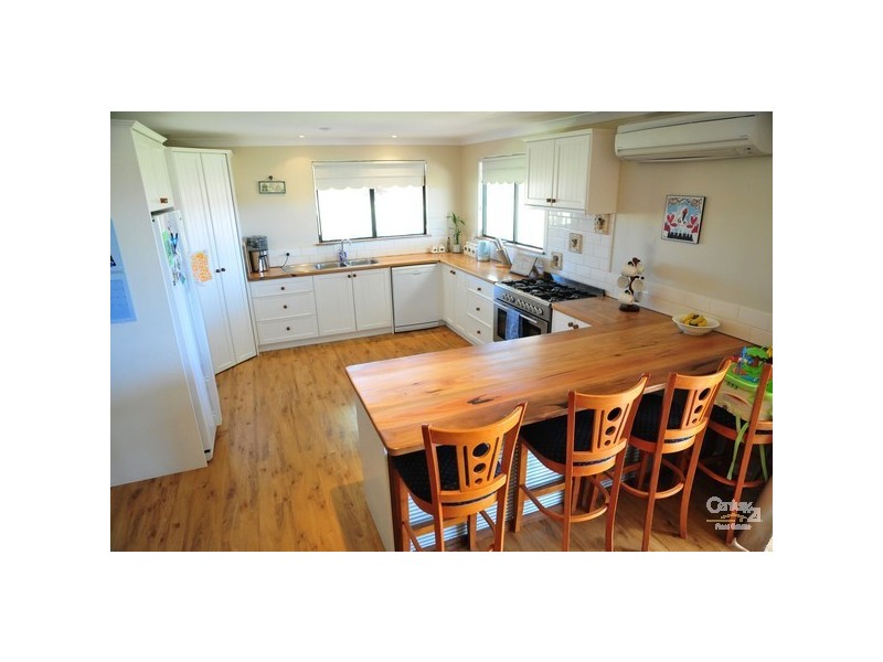 157 Ninth Street, Harvey WA 6220