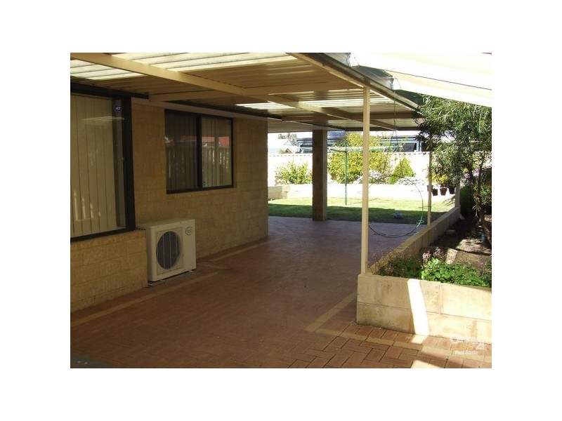 9 Hartog Road, Dalyellup WA 6230