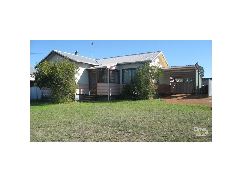 19 Evans Street, Collie WA 6225